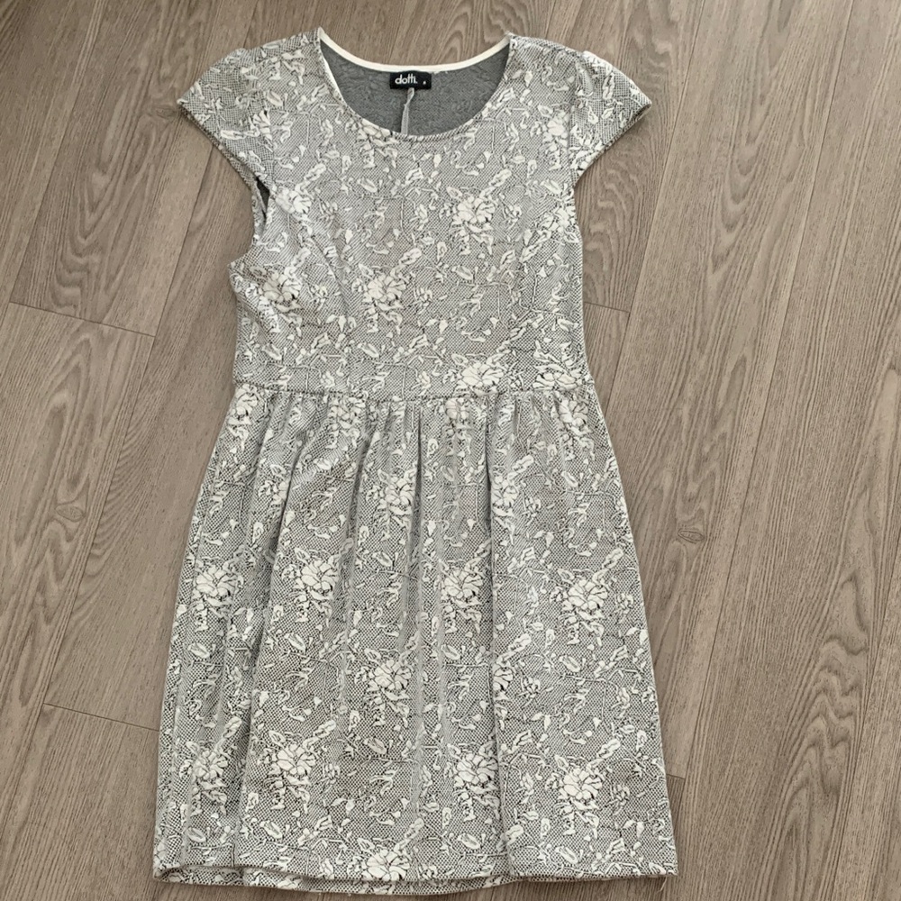 Dotti Gray and White Floral Midi Dress